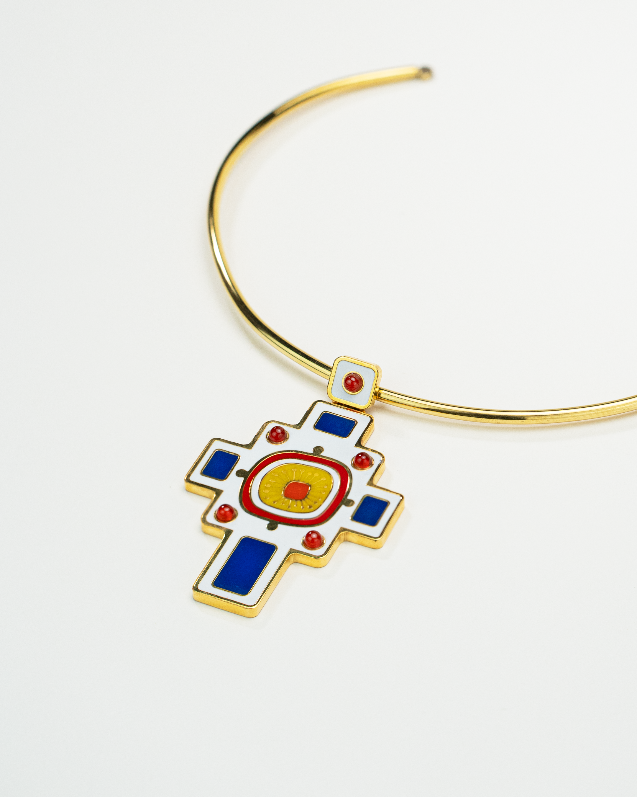 Necklace Cross with natural carnelian Stone