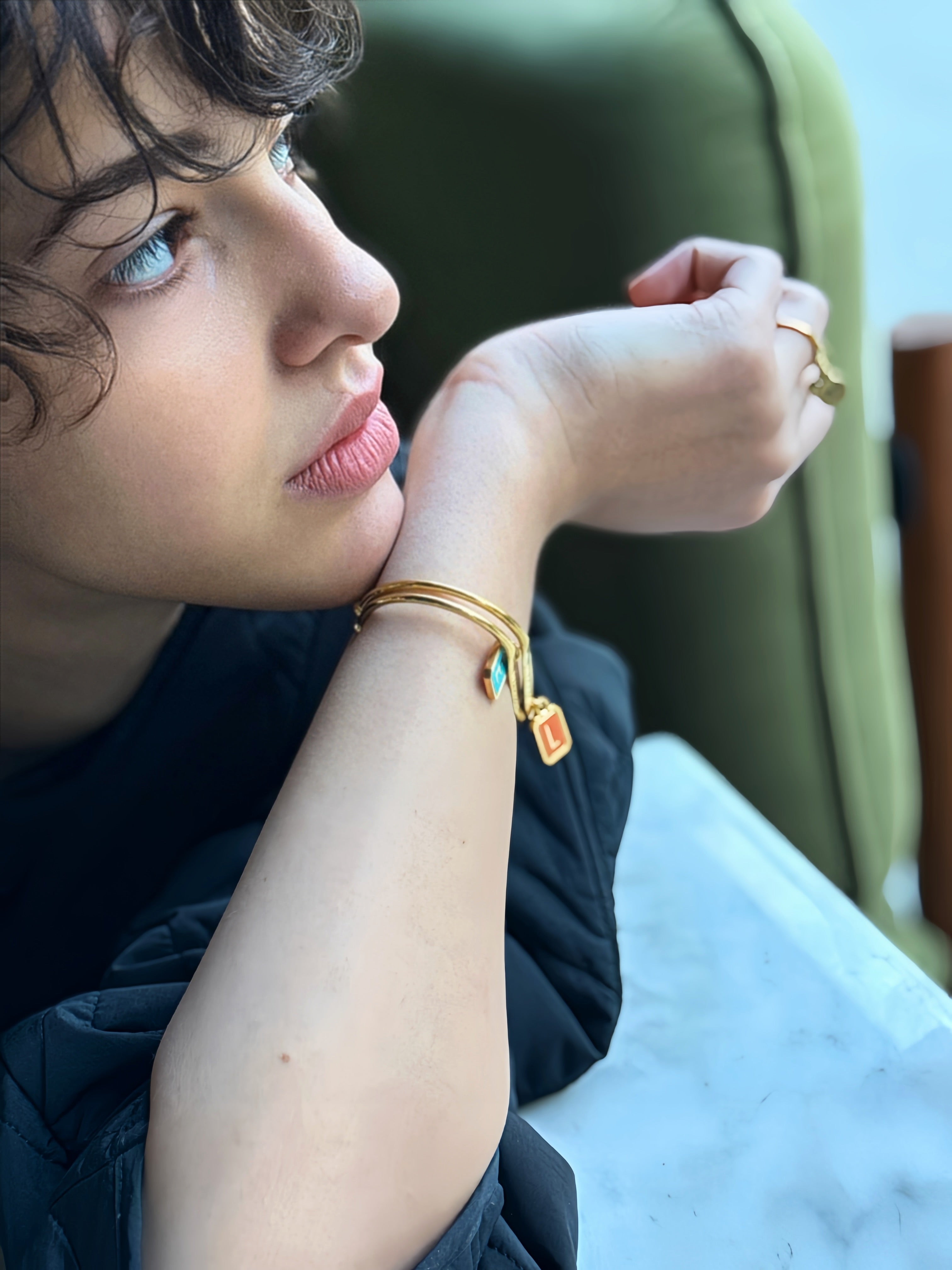 სამაჯური ინიციალებით