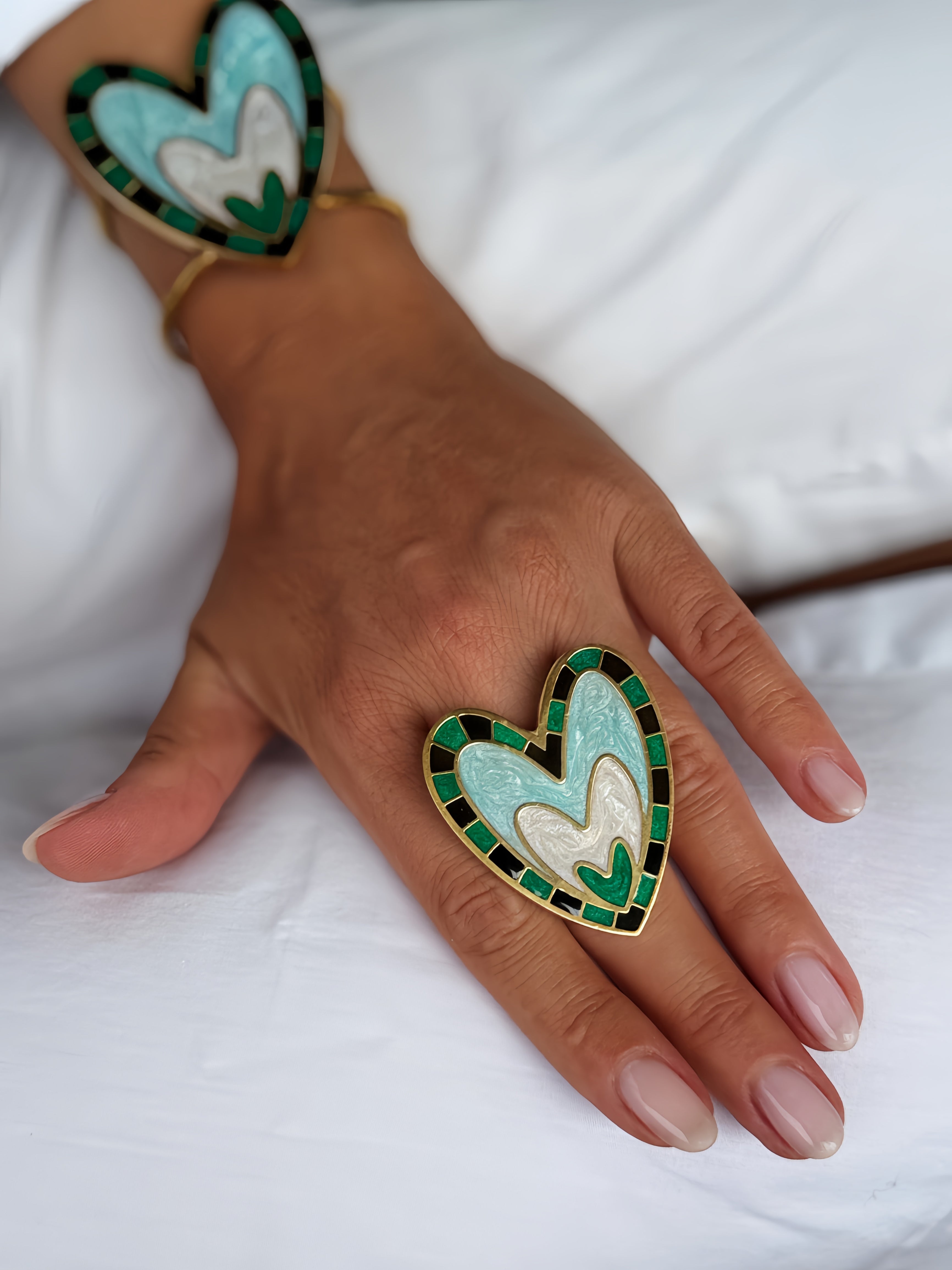 Laguna ring heart